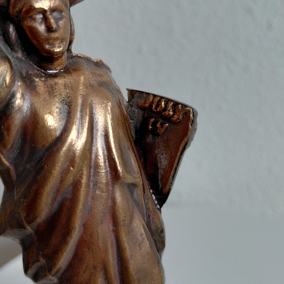 Bronze Statue of Liberty Figurine - Picture 9 of 15